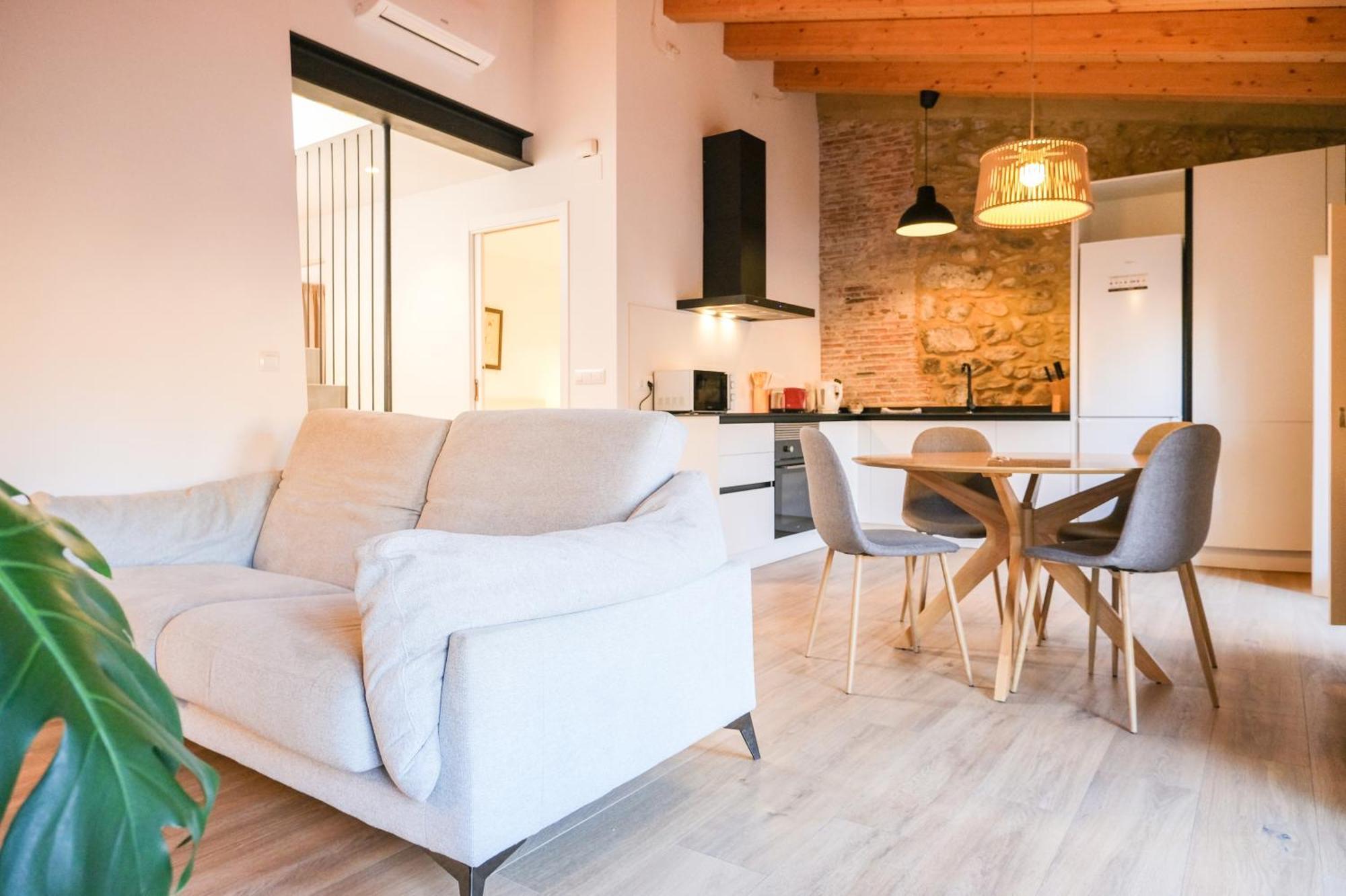 Ganganell Atic Apartamento Con Terraza En Besalú Exteriör bild