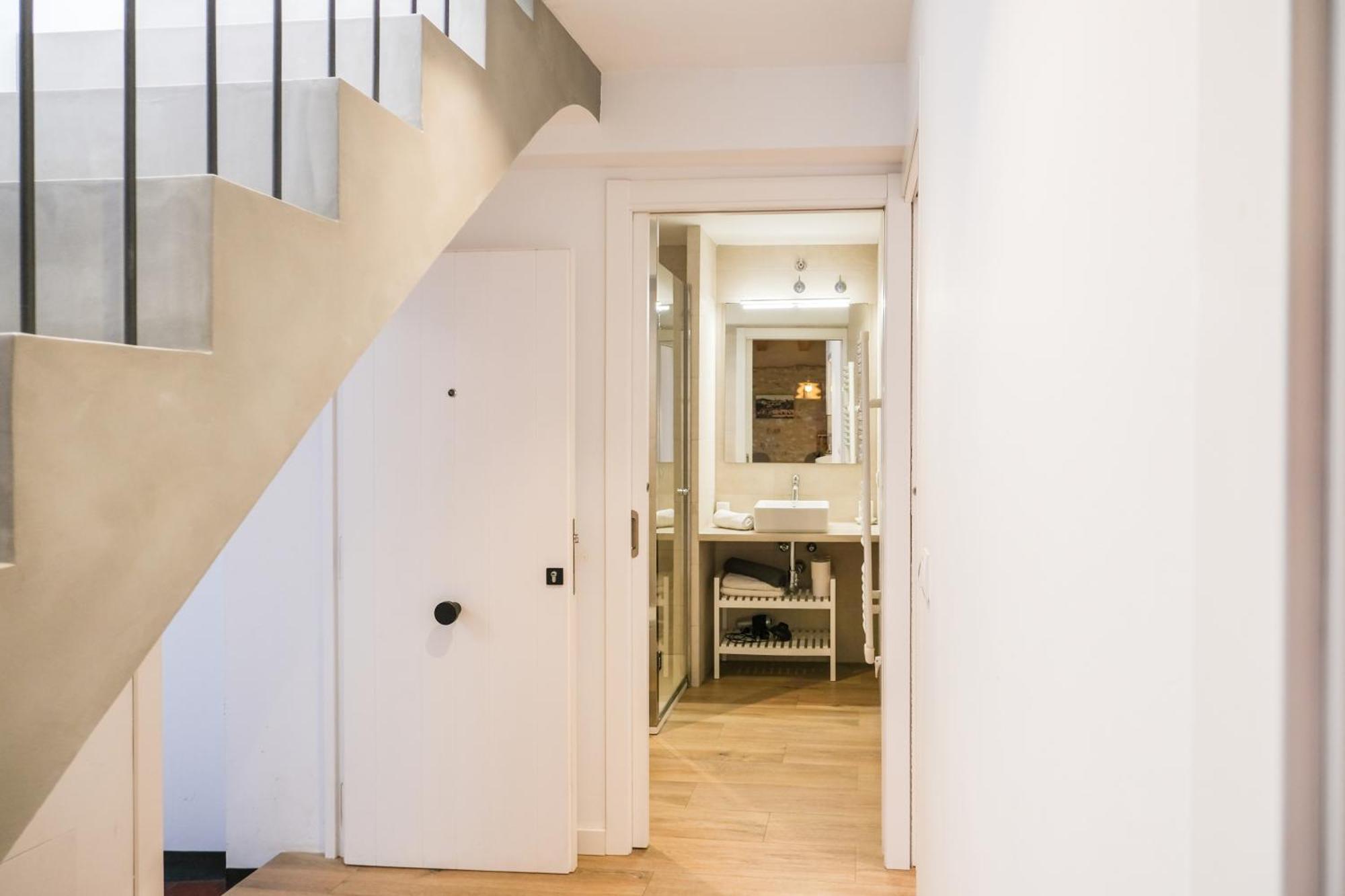 Ganganell Atic Apartamento Con Terraza En Besalú Exteriör bild
