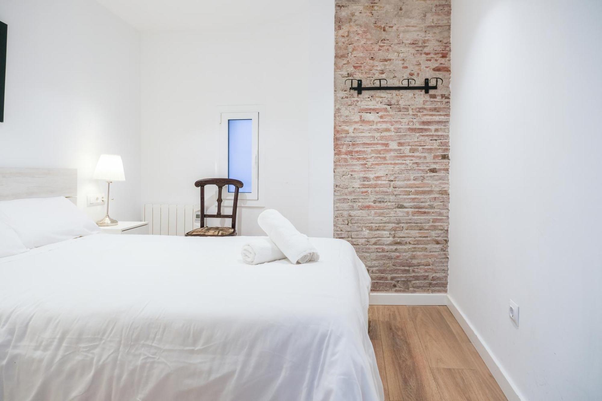 Ganganell Atic Apartamento Con Terraza En Besalú Exteriör bild