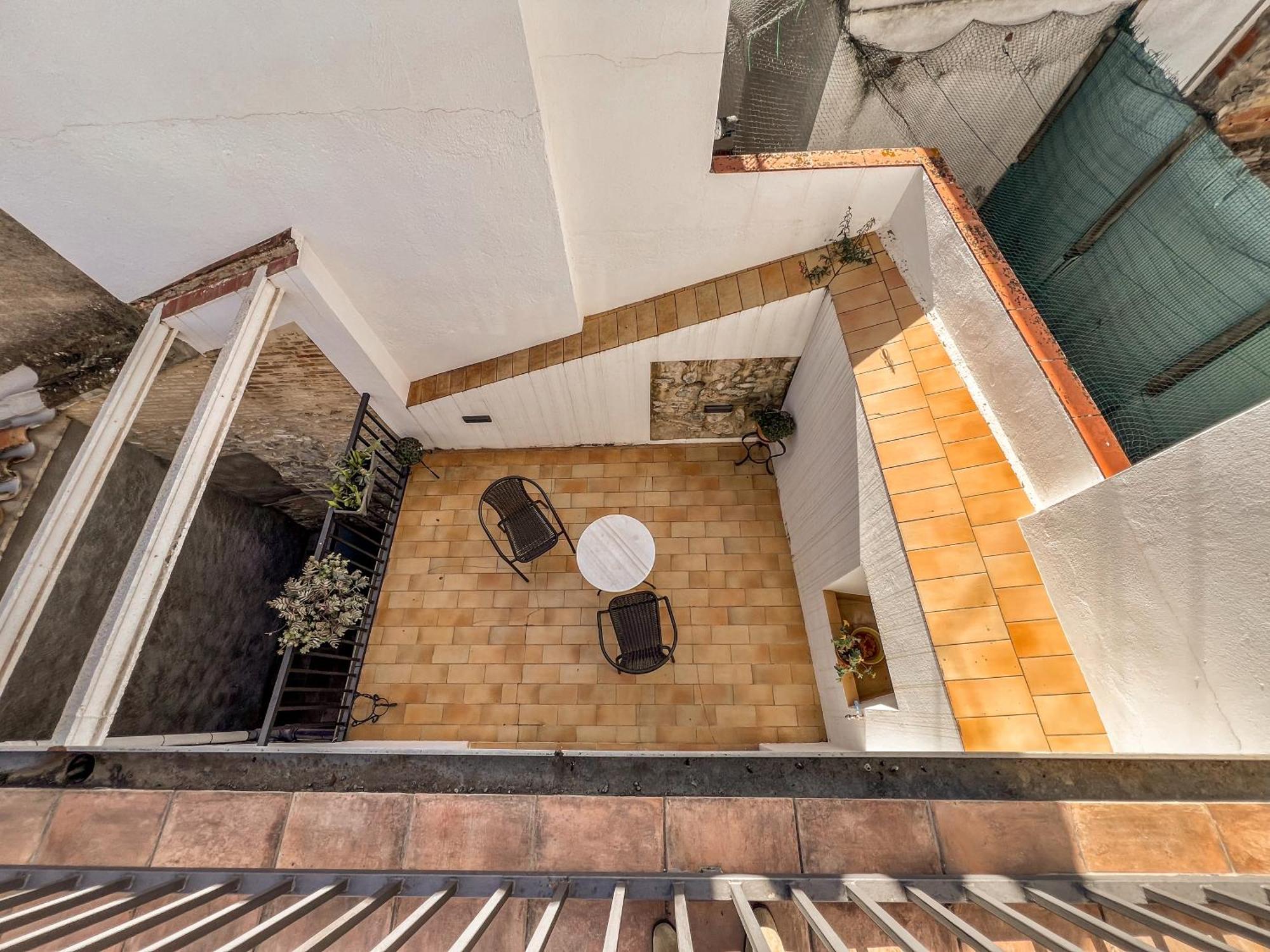 Ganganell Atic Apartamento Con Terraza En Besalú Exteriör bild