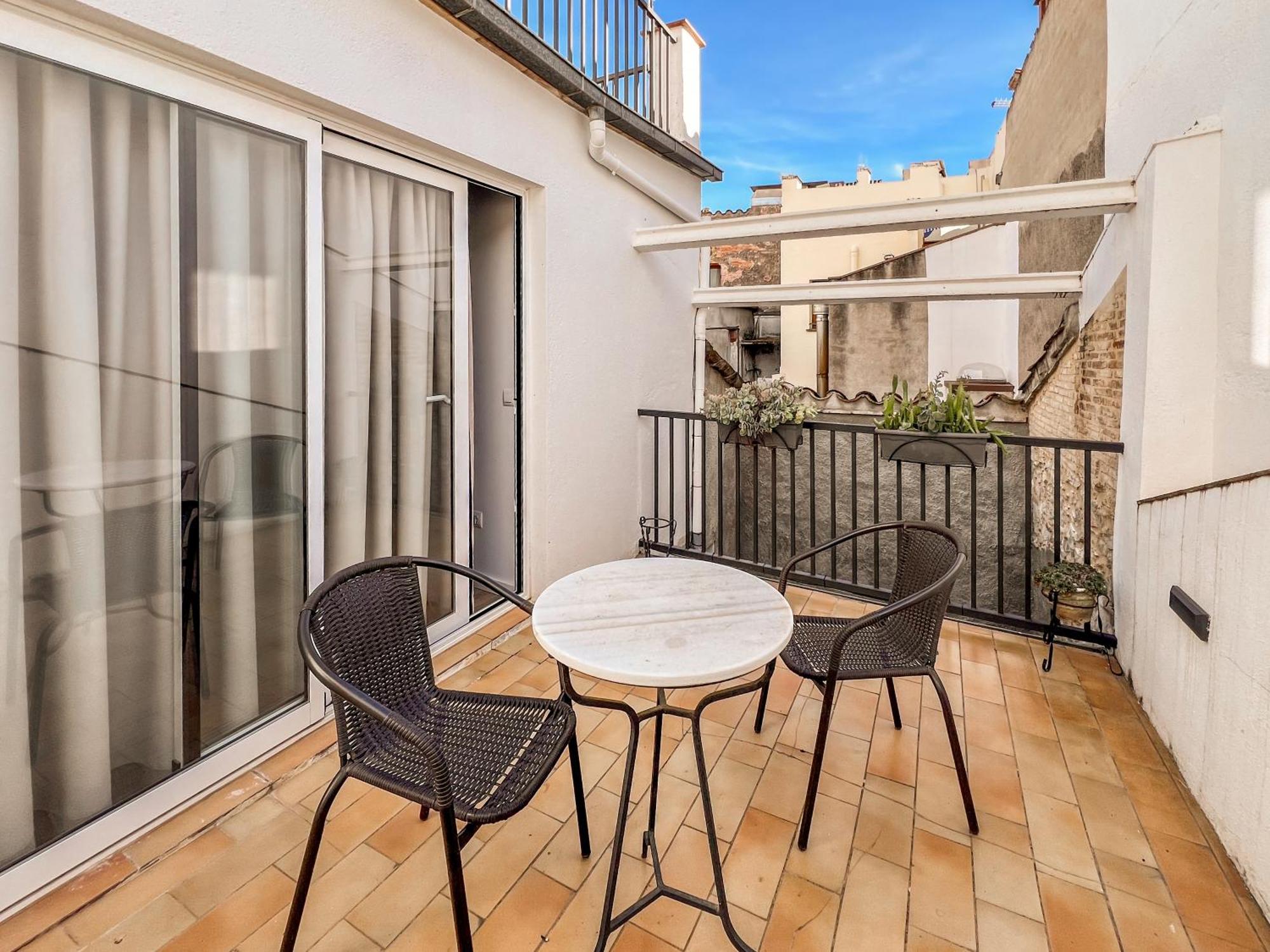 Ganganell Atic Apartamento Con Terraza En Besalú Exteriör bild