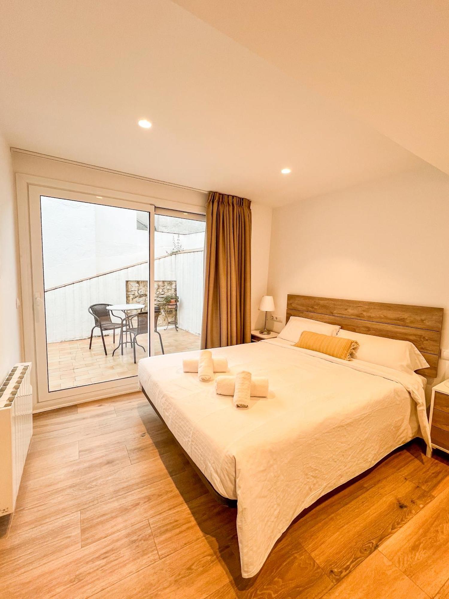 Ganganell Atic Apartamento Con Terraza En Besalú Exteriör bild